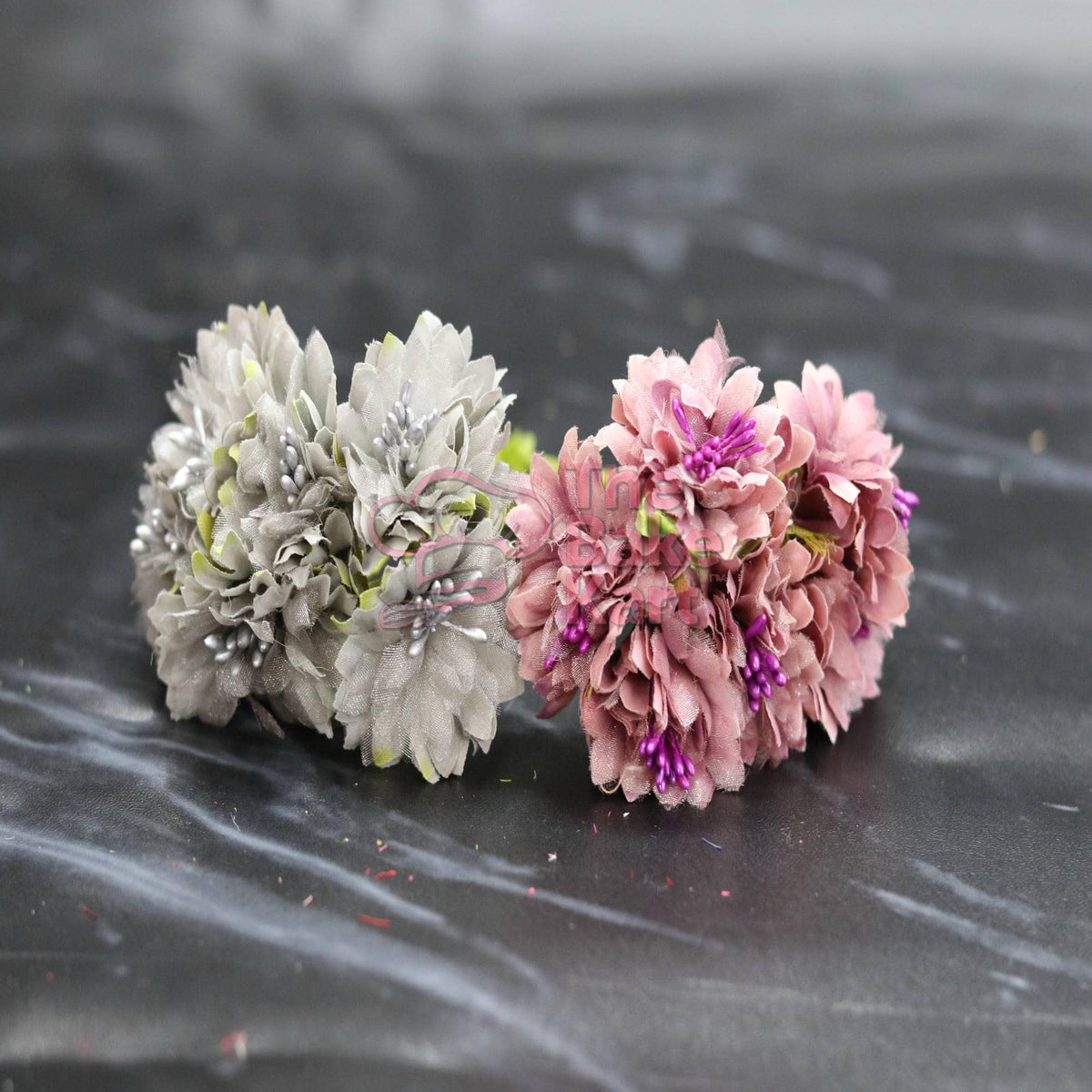 Flower pollen bunch for cake decoration